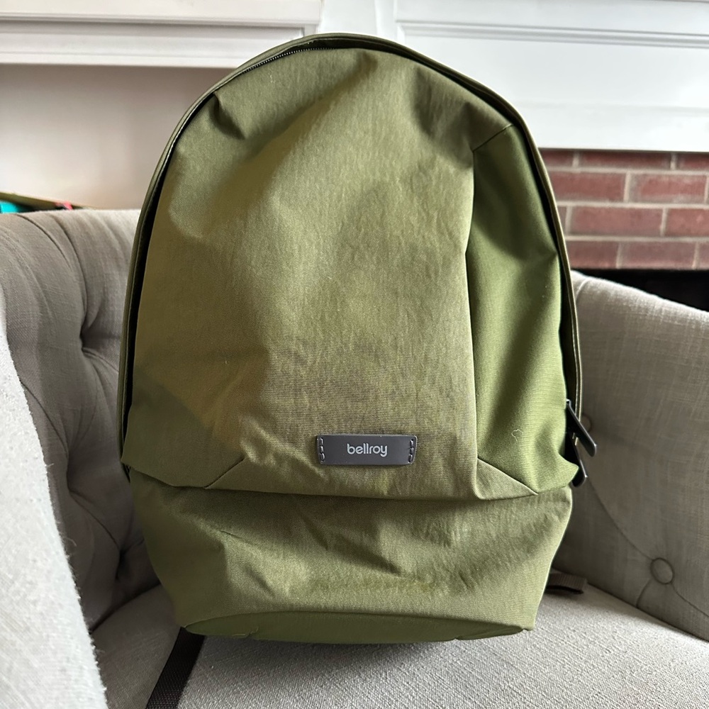 Bellroy Classic Backpack Compact, 16L in ranger green